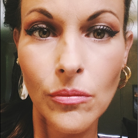 VTG 14K GOLD ETCHED BOHO GYPSY RETRO HOOP EARRINGS - Picture 3 of 6